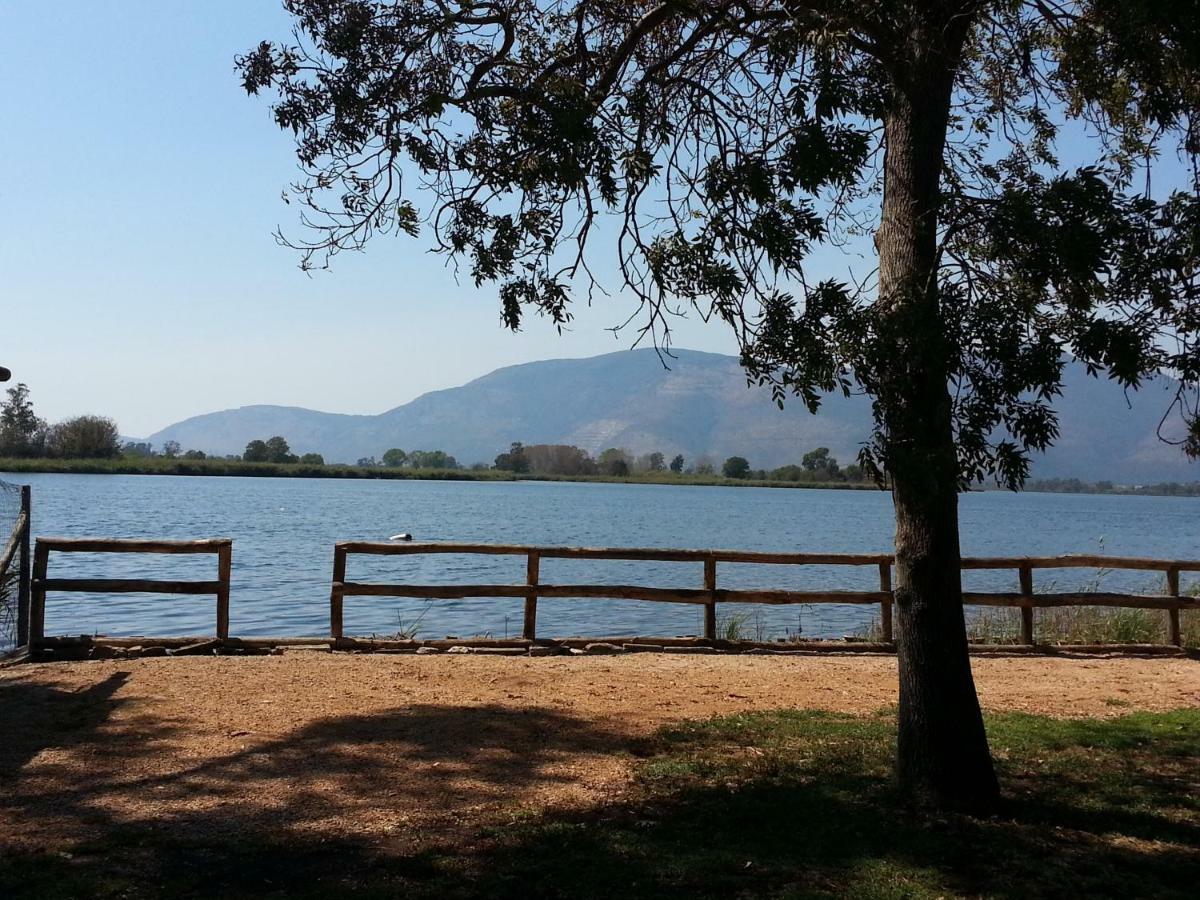Magia Sul Lago Di Fondi Monte San Biagio Exteriör bild
